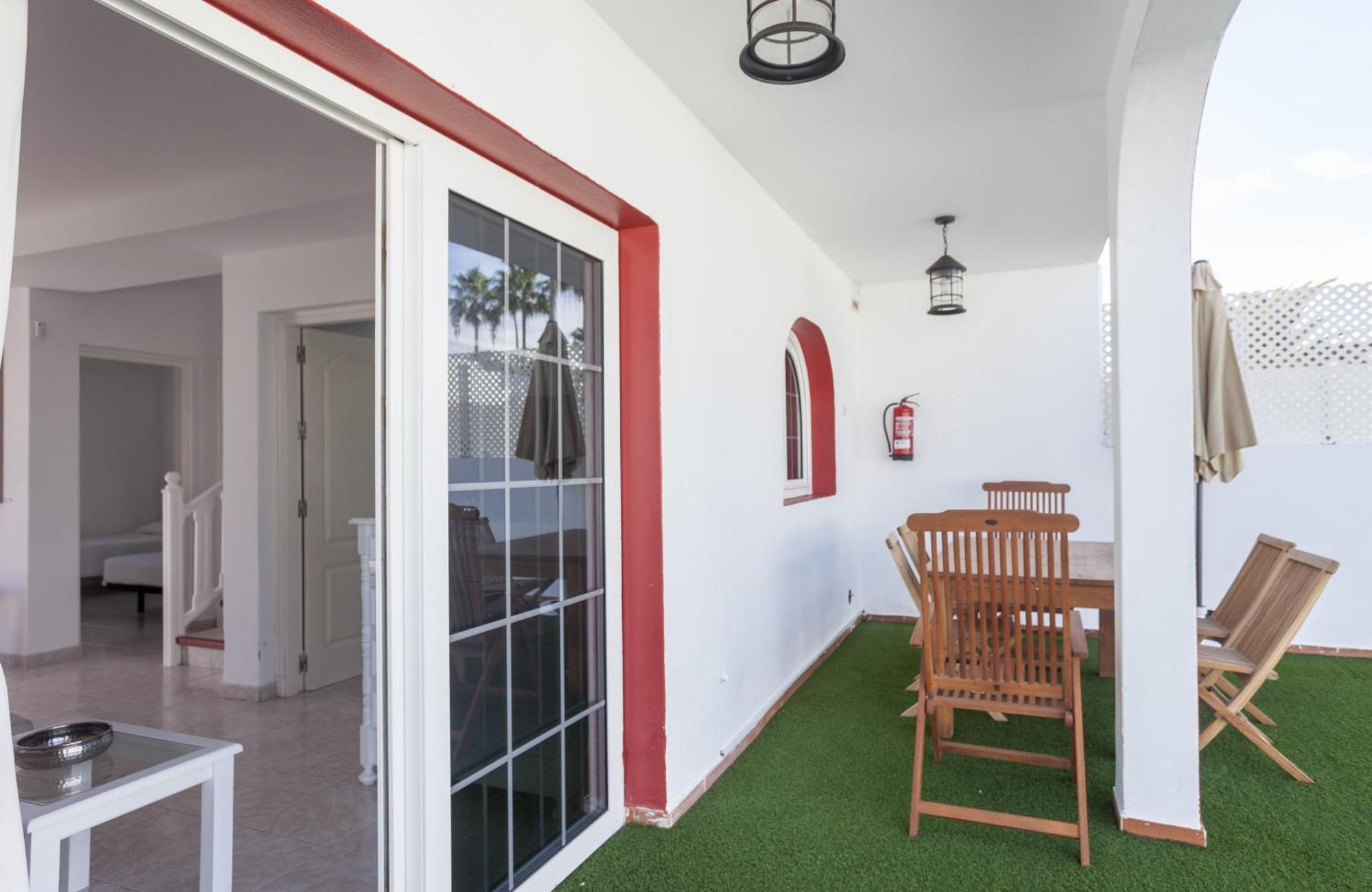 Galera Boutique Art With Private Pools, Free Wifi & Bbq, By Amazzzing Travel Villa